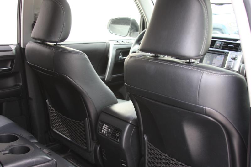 Toyota 4Runner Limited 4WD V6 2016