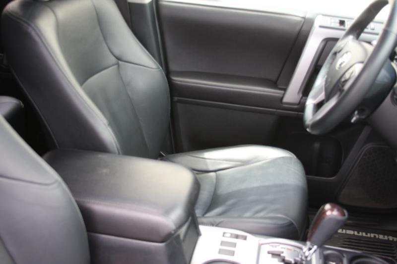 Toyota 4Runner Limited 4WD V6 2016