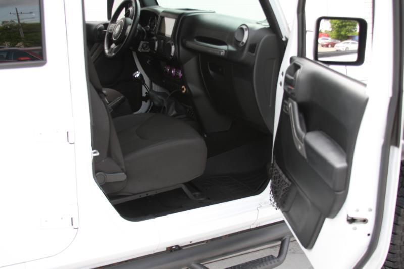 Jeep Wrangler Unlimited Sport 4WD 2017