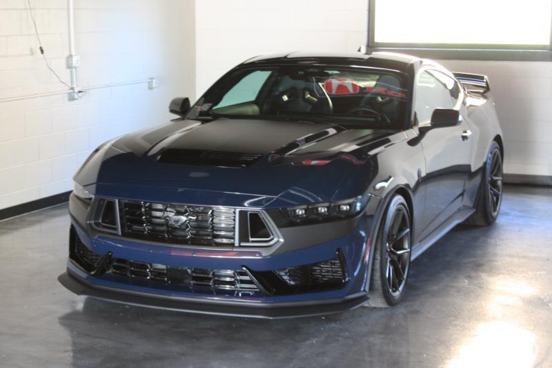 Ford Mustang Dark Horse 2024