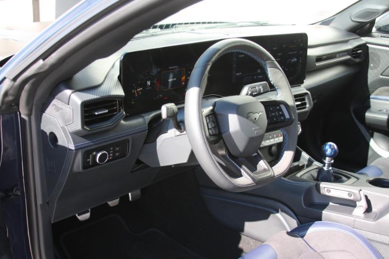 Ford Mustang Dark Horse 2024