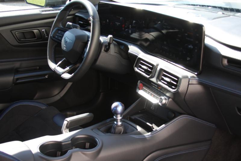 Ford Mustang Dark Horse 2024