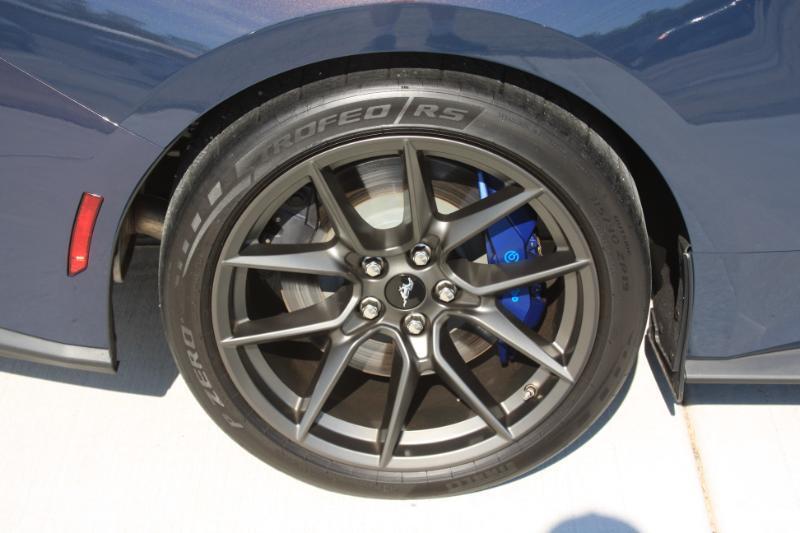 Ford Mustang Dark Horse 2024
