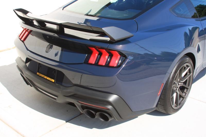 Ford Mustang Dark Horse 2024
