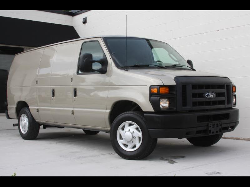 Ford Econoline E-150 2008