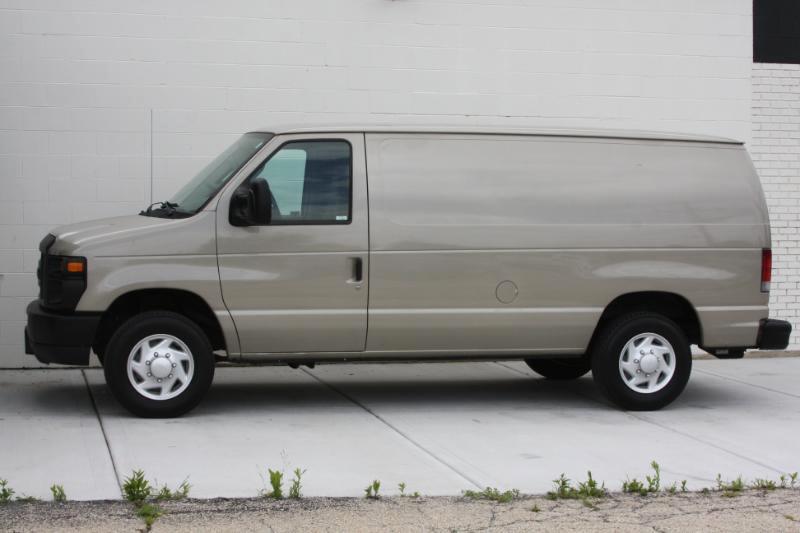 Ford Econoline E-150 2008