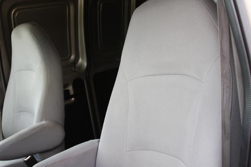 Ford Econoline E-150 2008