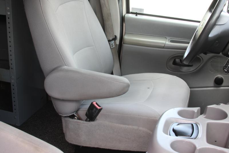 Ford Econoline E-150 2008
