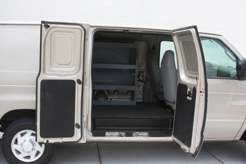 Ford Econoline E-150 2008