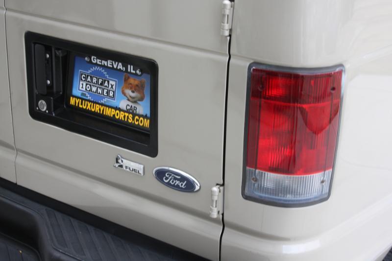 Ford Econoline E-150 2008