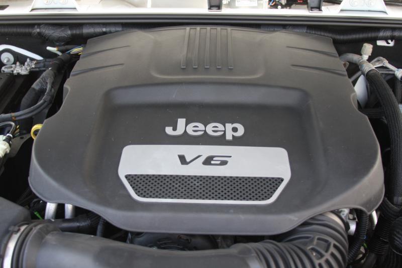 Jeep Wrangler Sahara 4WD 2016
