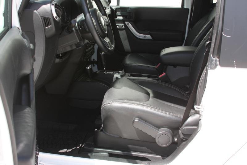 Jeep Wrangler Sahara 4WD 2016