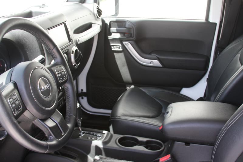 Jeep Wrangler Sahara 4WD 2016