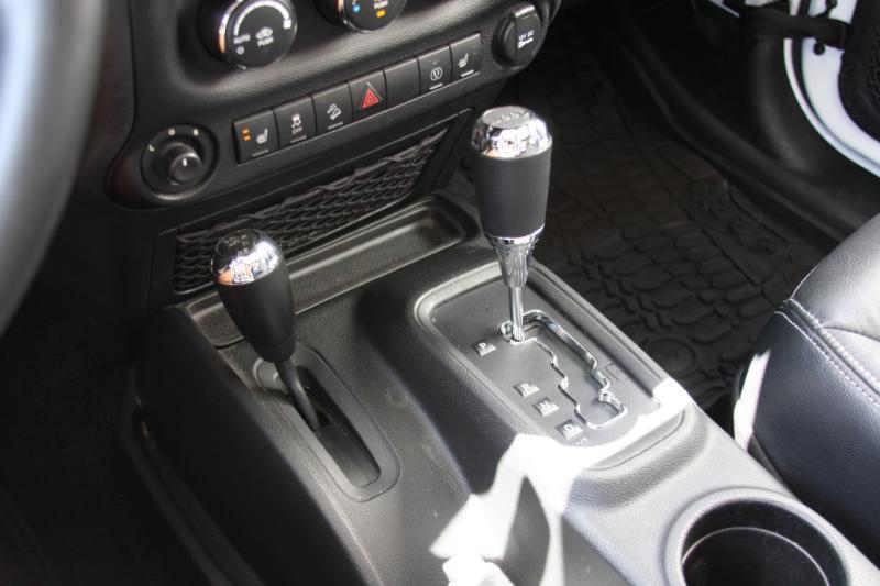 Jeep Wrangler Sahara 4WD 2016