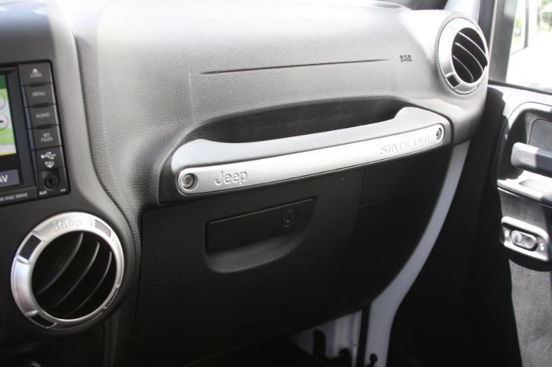 Jeep Wrangler Sahara 4WD 2016
