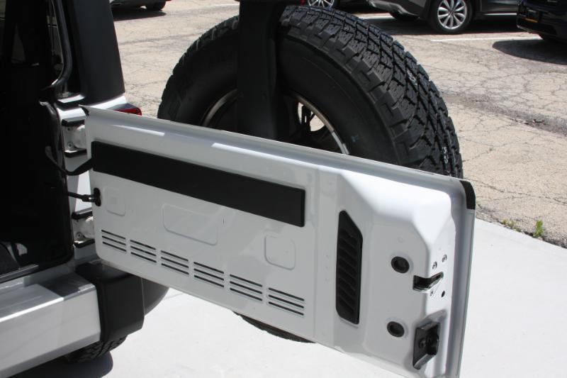 Jeep Wrangler Sahara 4WD 2016
