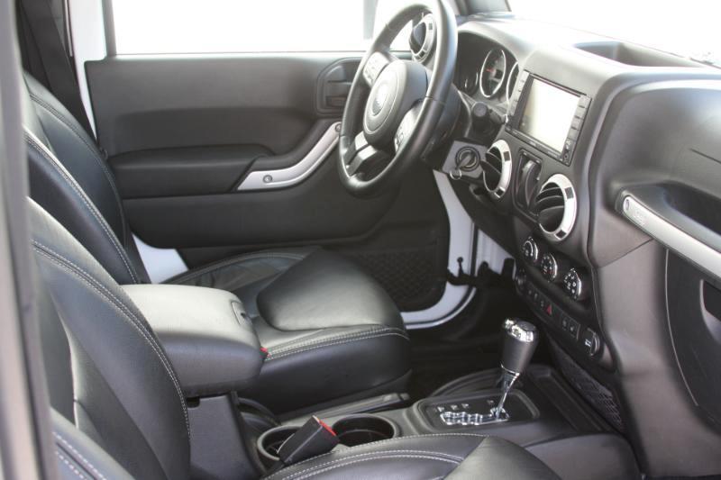 Jeep Wrangler Sahara 4WD 2016