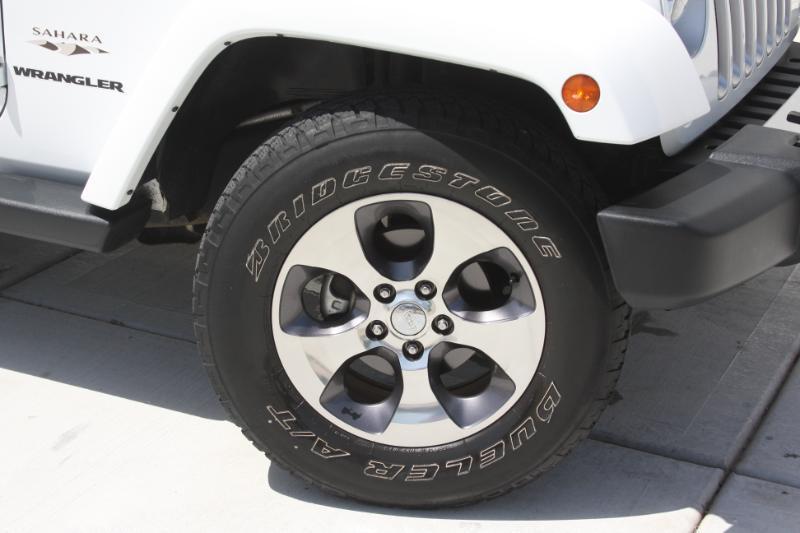 Jeep Wrangler Sahara 4WD 2016