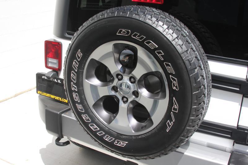 Jeep Wrangler Sahara 4WD 2016