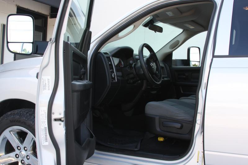RAM 1500 Tradesman Quad Cab 4WD 2014