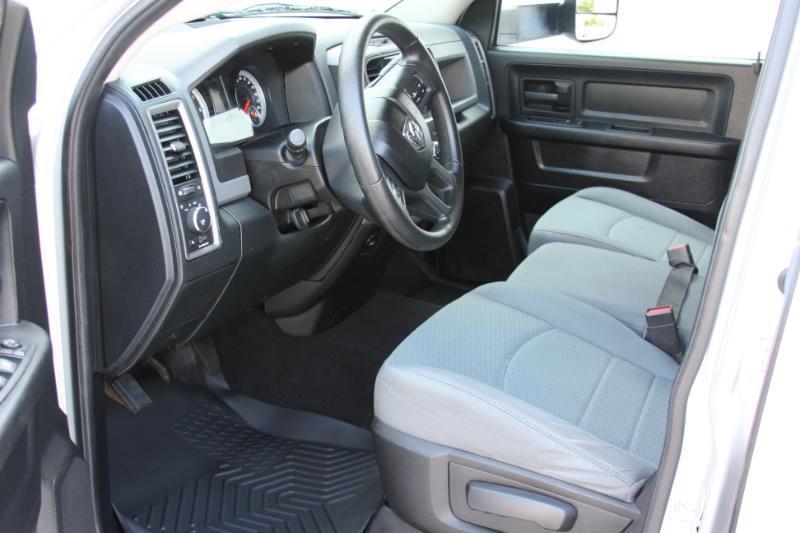RAM 1500 Tradesman Quad Cab 4WD 2014