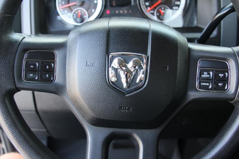 RAM 1500 Tradesman Quad Cab 4WD 2014