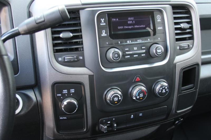 RAM 1500 Tradesman Quad Cab 4WD 2014