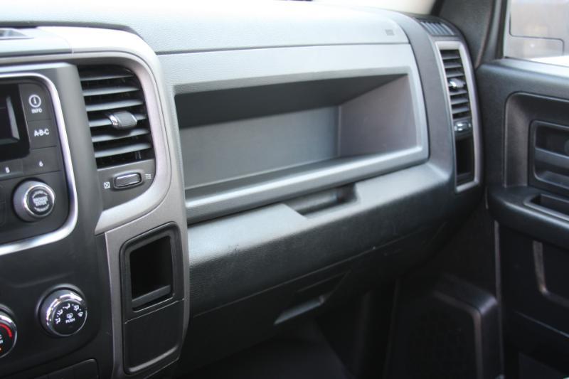 RAM 1500 Tradesman Quad Cab 4WD 2014