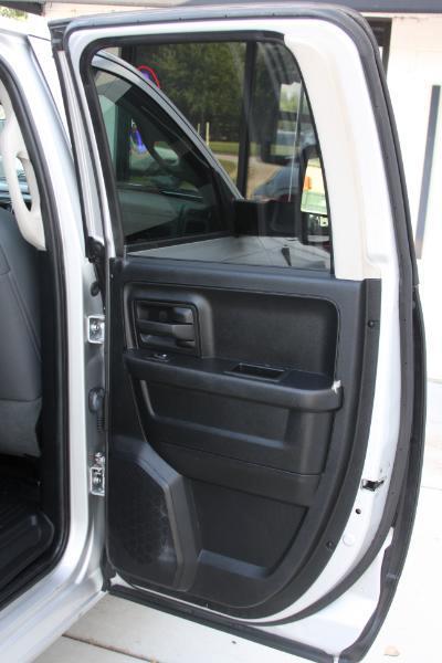 RAM 1500 Tradesman Quad Cab 4WD 2014
