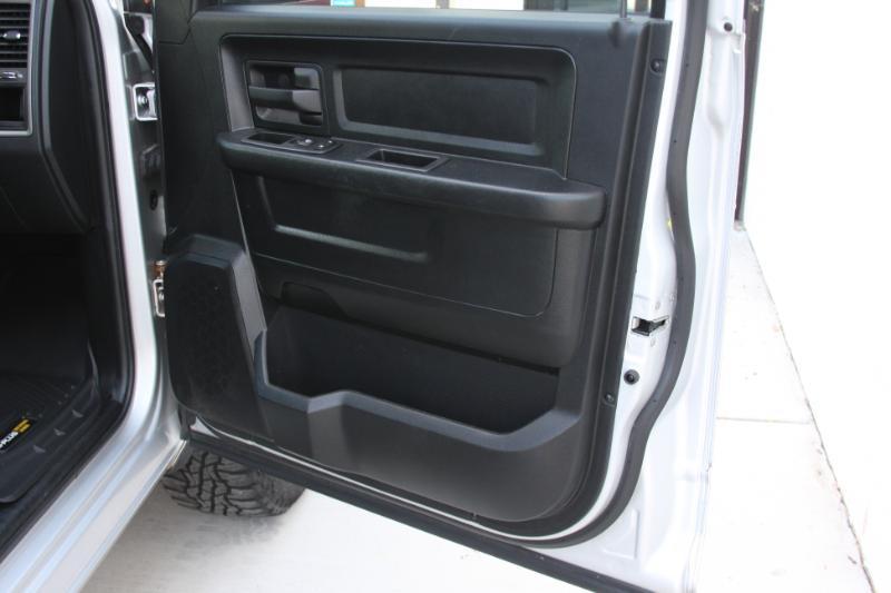 RAM 1500 Tradesman Quad Cab 4WD 2014