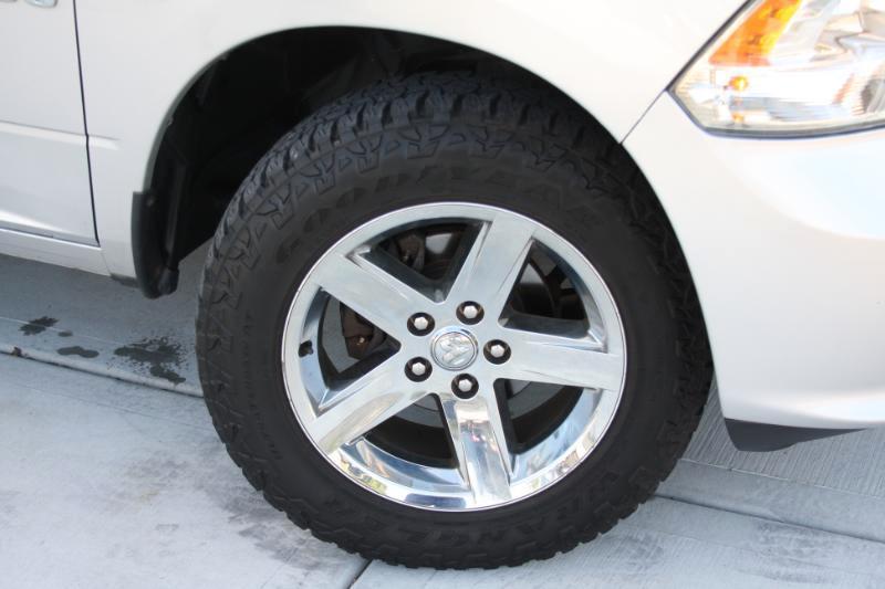 RAM 1500 Tradesman Quad Cab 4WD 2014