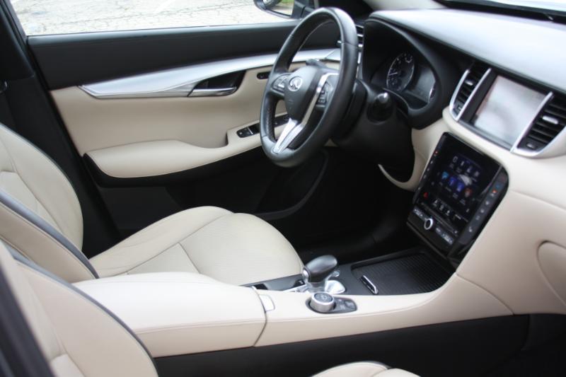 Infiniti QX50 ESSENTIAL AWD 2019
