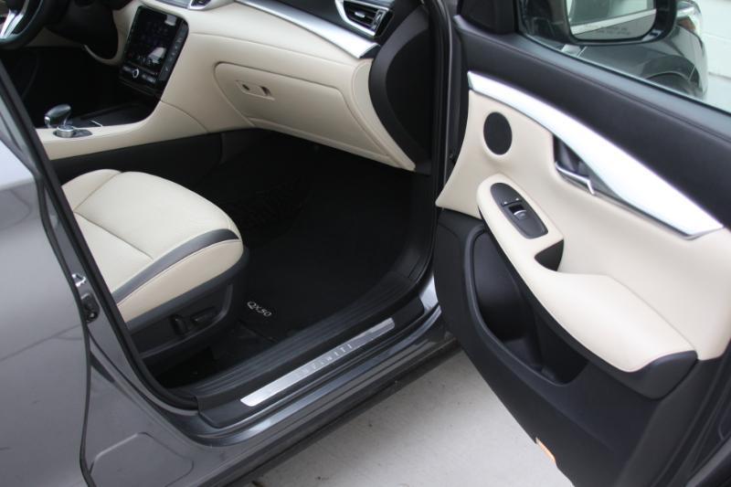 Infiniti QX50 ESSENTIAL AWD 2019