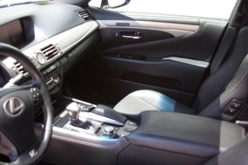 Lexus LS 460  2014
