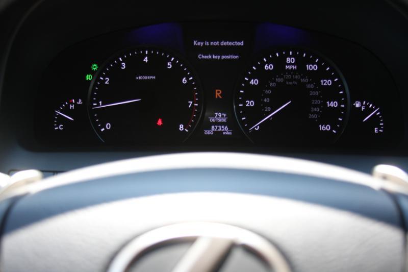Lexus LS 460  2014