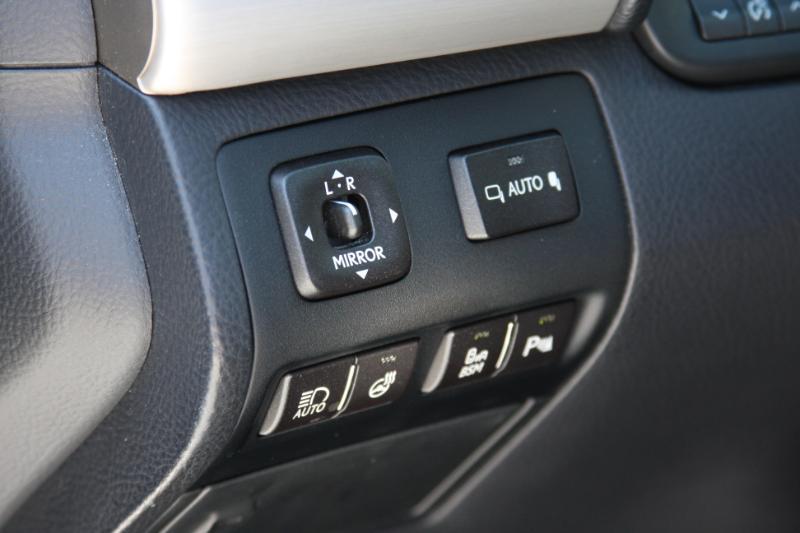 Lexus LS 460  2014