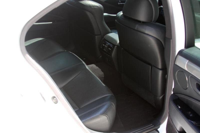 Lexus LS 460  2014