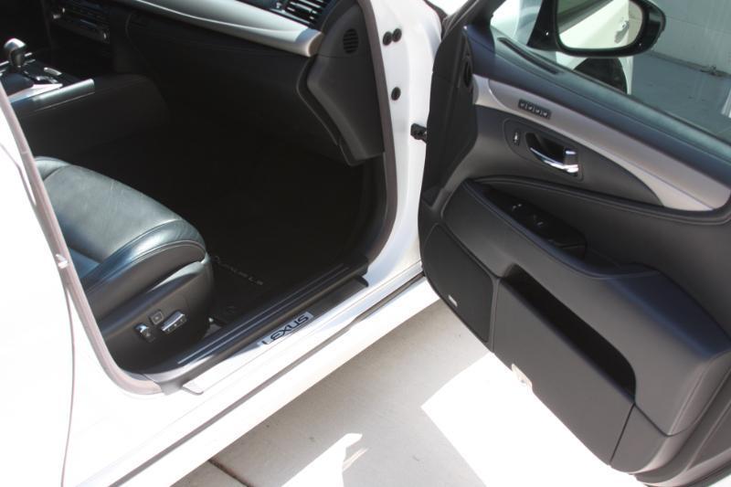 Lexus LS 460  2014