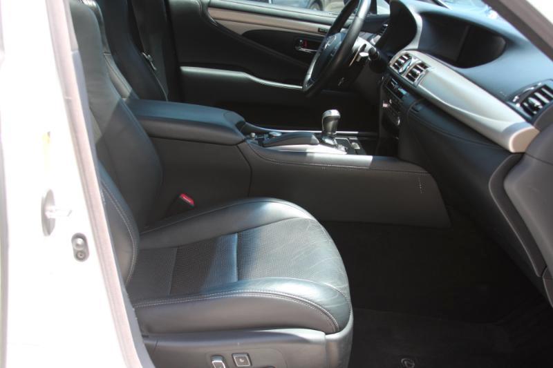 Lexus LS 460  2014