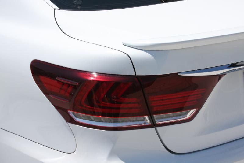 Lexus LS 460  2014