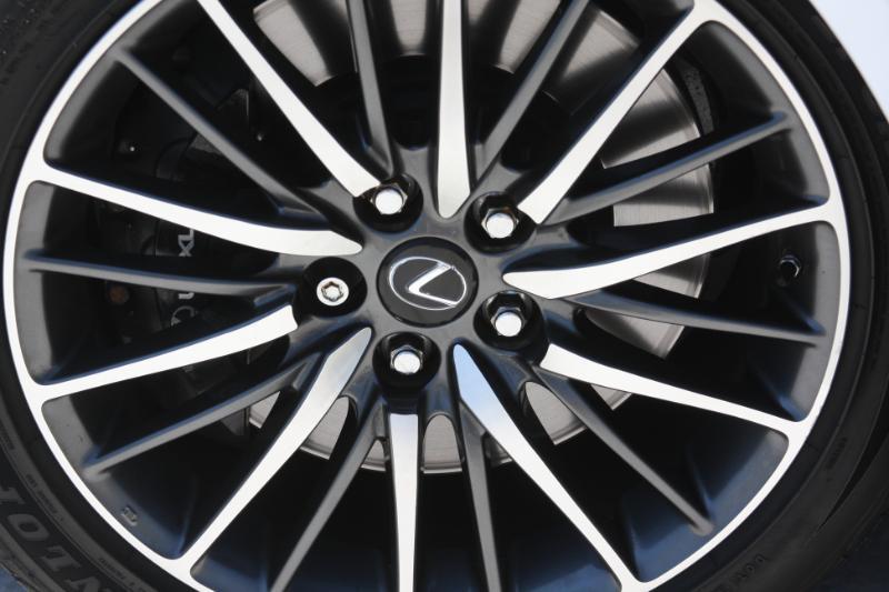 Lexus LS 460  2014
