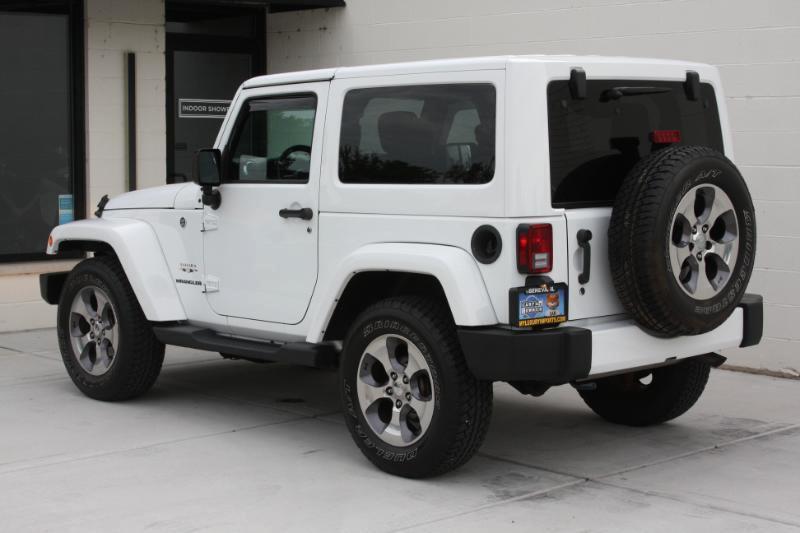 Jeep Wrangler Sahara 4WD 2016