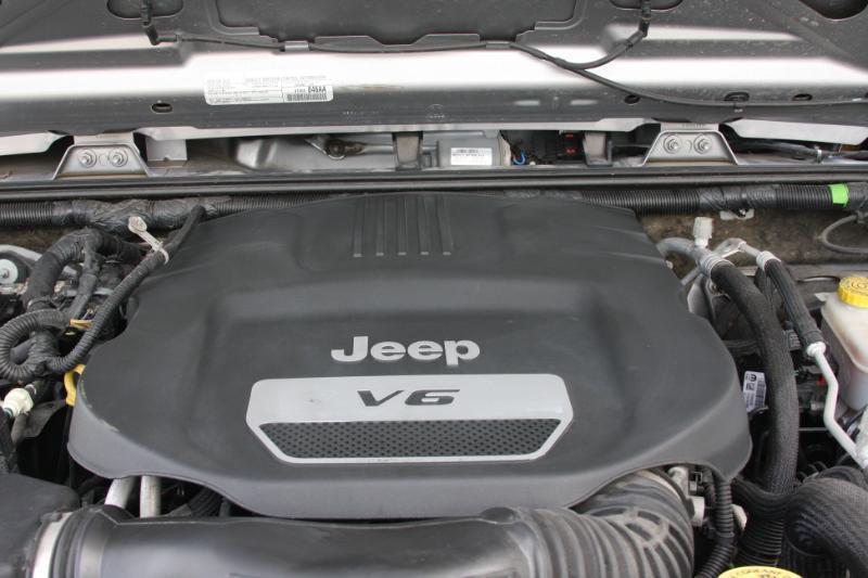 Jeep Wrangler Sahara 4WD 2016