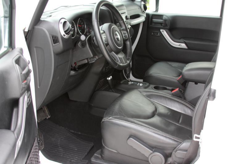 Jeep Wrangler Sahara 4WD 2016