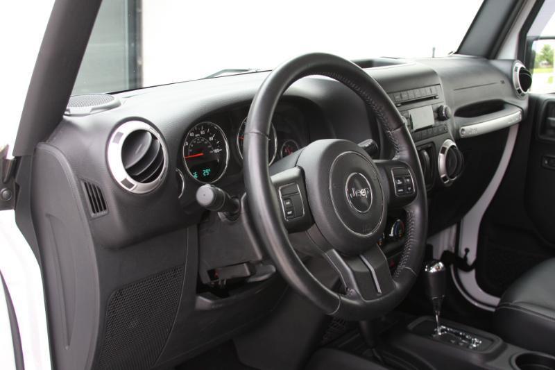 Jeep Wrangler Sahara 4WD 2016