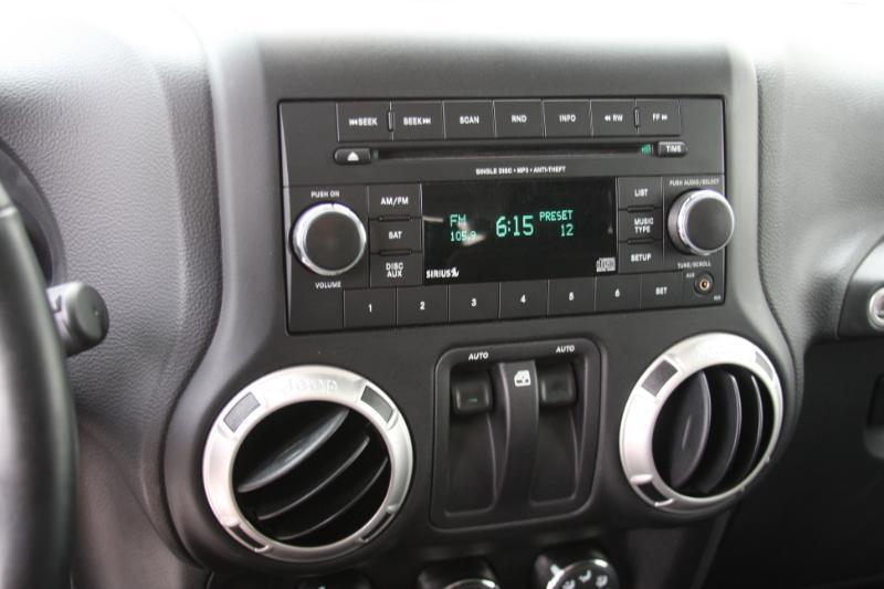 Jeep Wrangler Sahara 4WD 2016