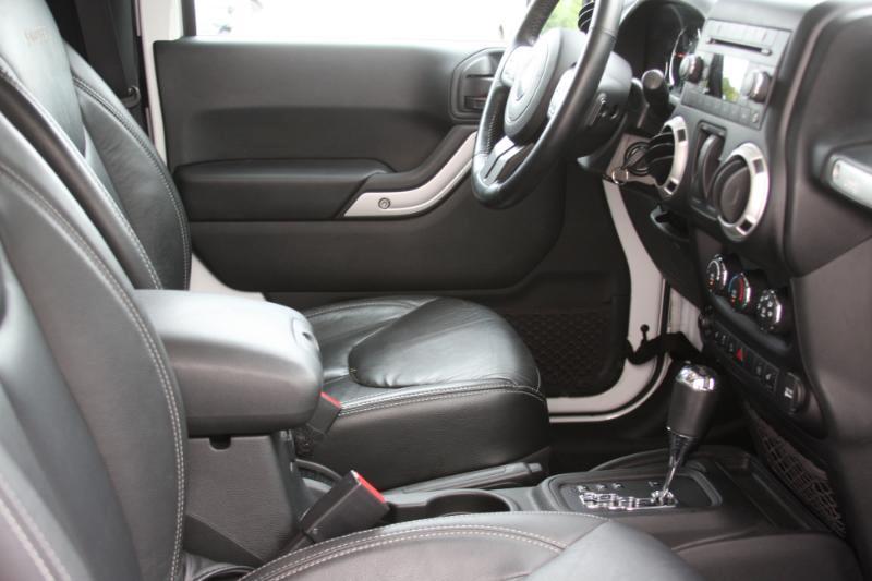 Jeep Wrangler Sahara 4WD 2016