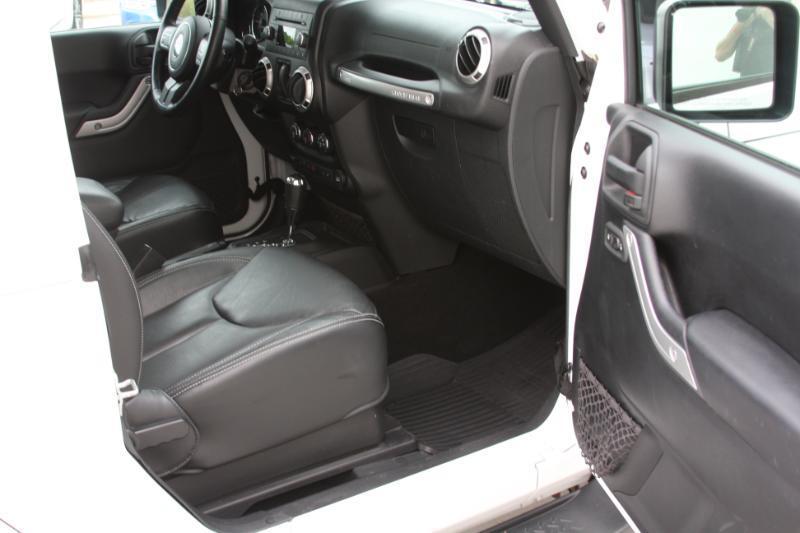 Jeep Wrangler Sahara 4WD 2016