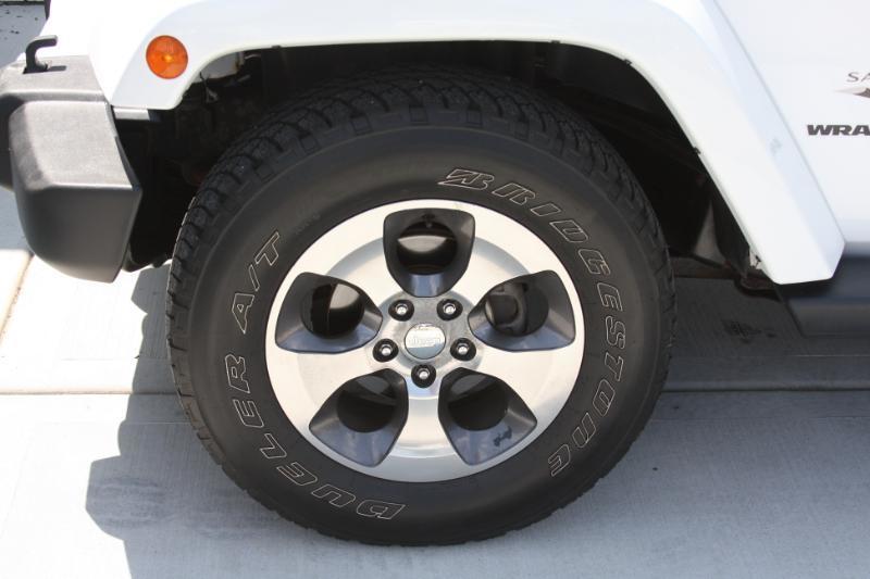 Jeep Wrangler Sahara 4WD 2016
