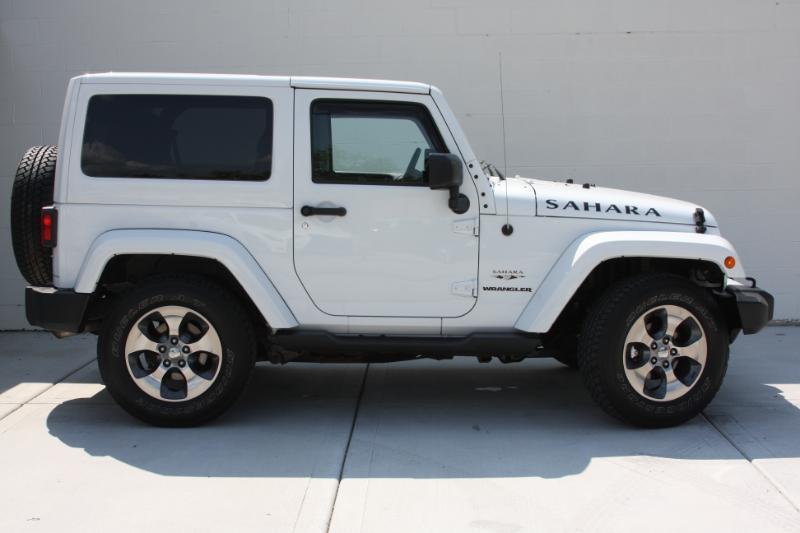 Jeep Wrangler Sahara 4WD 2016